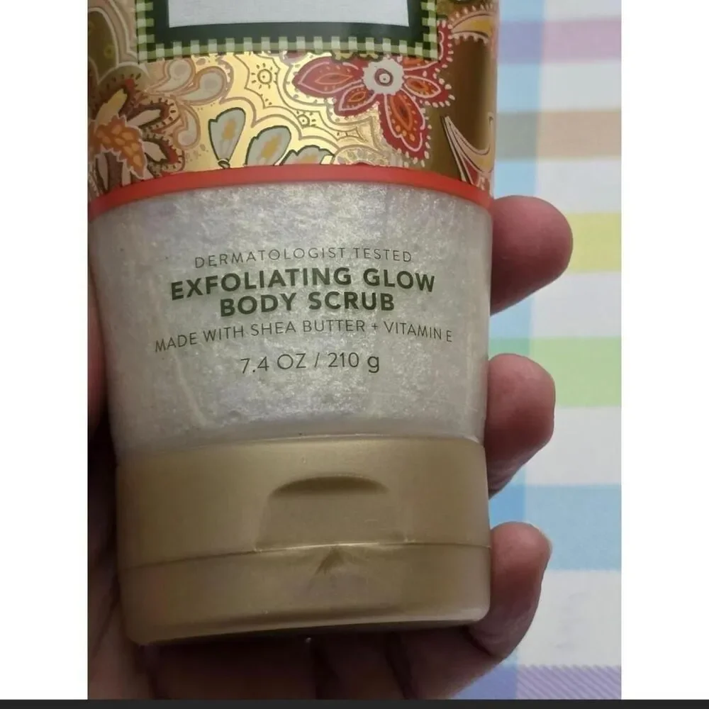 Bath-body-works Pink and Gold Bath-and-body